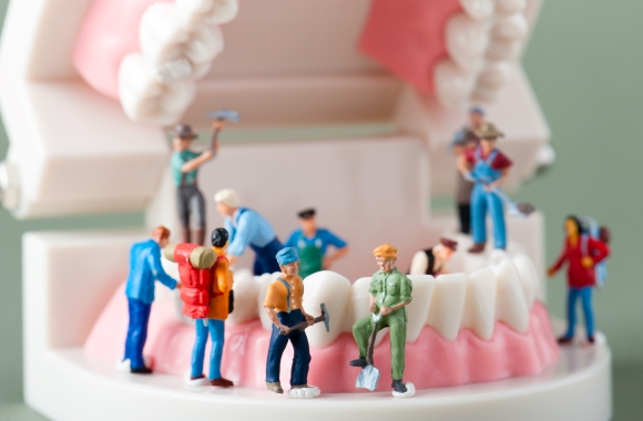 学術02「医科・歯科・介護連携」時代の保険で『噛める総義歯』つくり