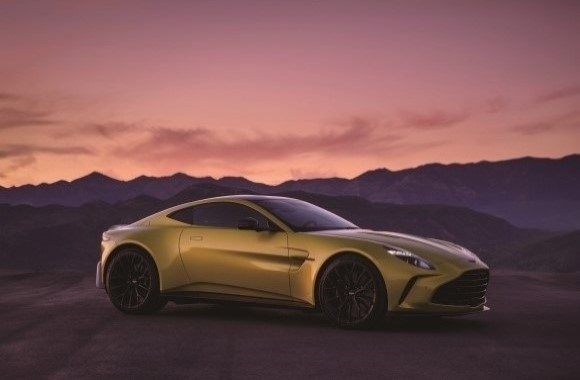 アストンマーティン